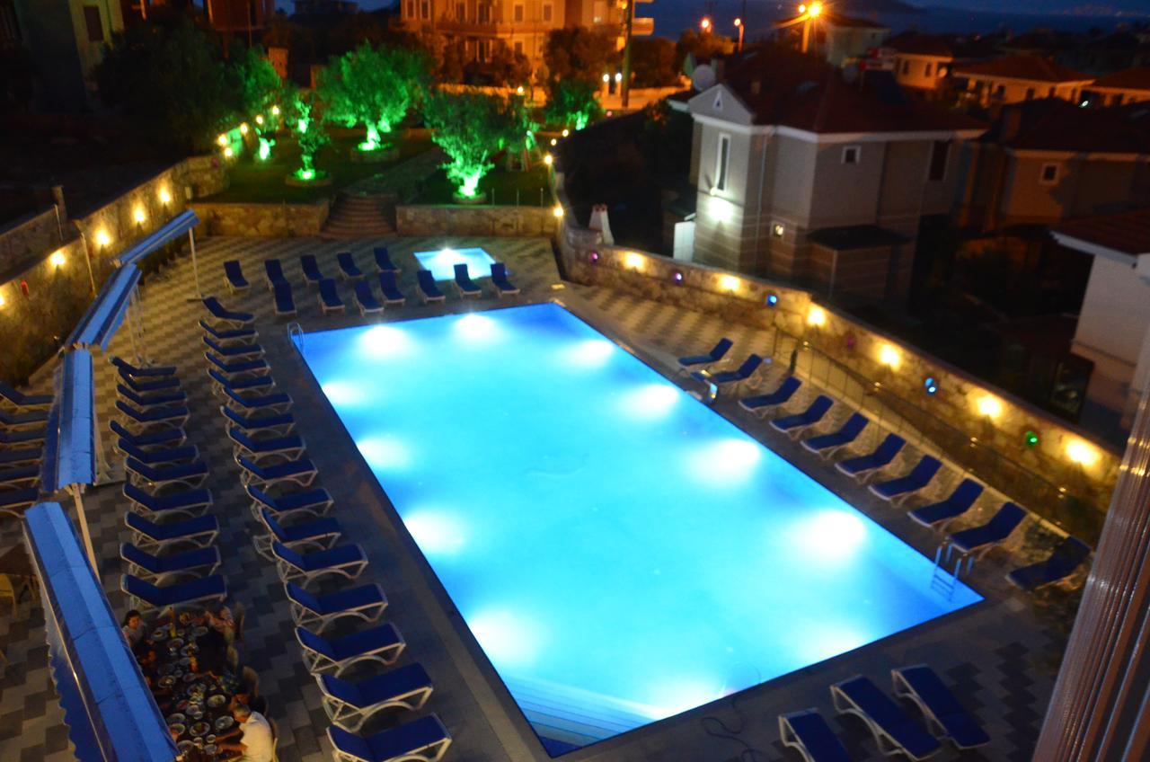 Elisa Hotel Ayvalik Exterior photo